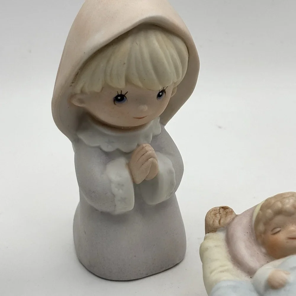 Vintage Homco‎ Porcelain Children 4 piece Nativity Set #5502 Christmas Crèche